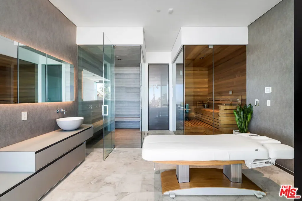 1108 Wallace, Beverly Hills, California, United States. - Photo 24