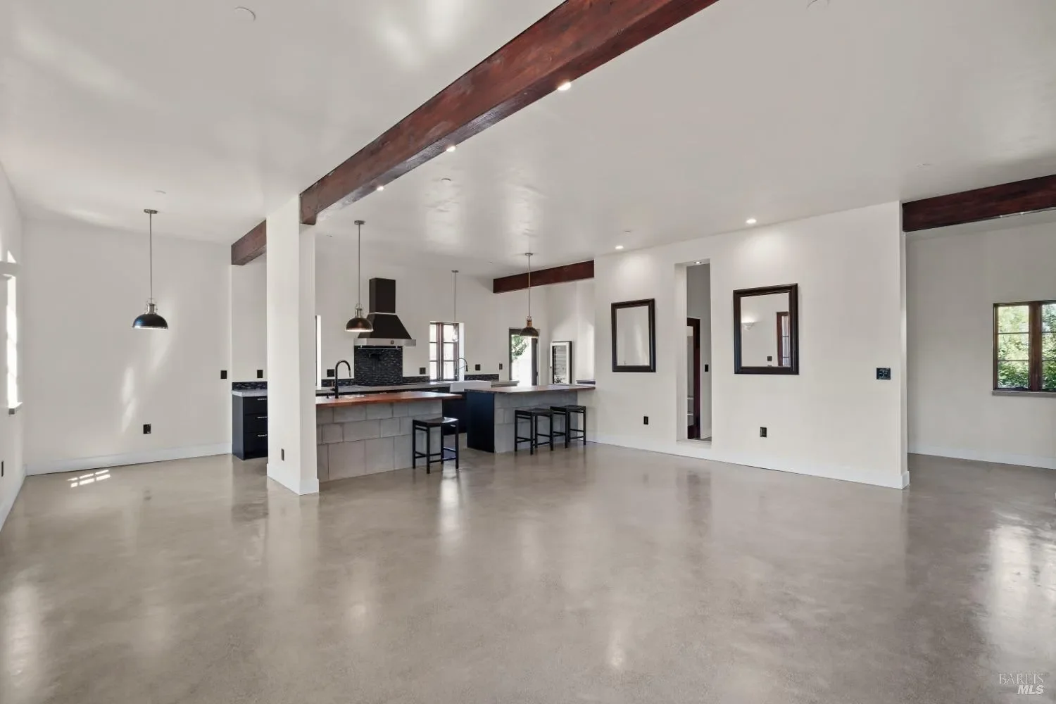 Gallery photo 3