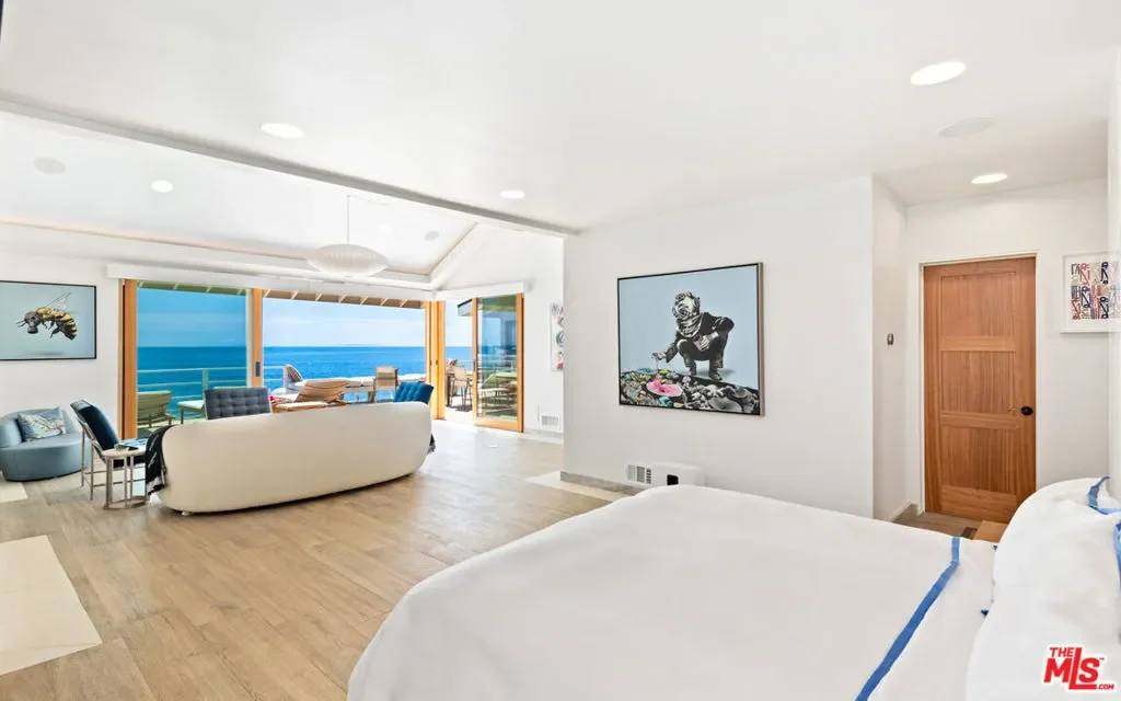 23018 Pacific Coast Highway, Malibu, California, United States. - Photo 8