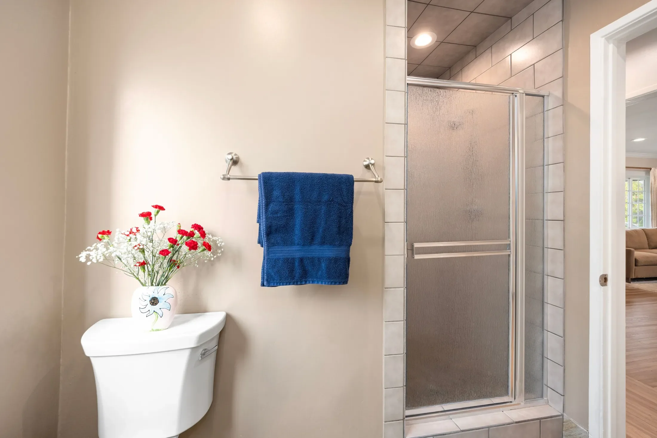 16600 Gilmore Street, Van Nuys, CA 91406, Los Angeles, California, United States. - Photo 16
