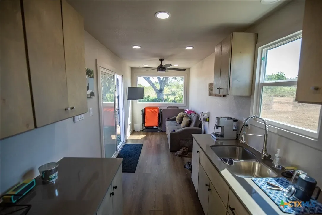 000 Stratton Road, Yoakum, TX 77995, Yoakum, Texas, United States. - Photo 25