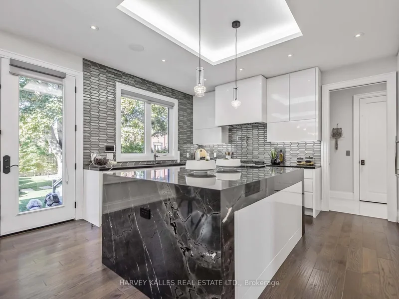 10 Malaren Road, Vaughan, ON, L6A 1E5, CANADA, Vaughan, Ontario, Canada. - Photo 2