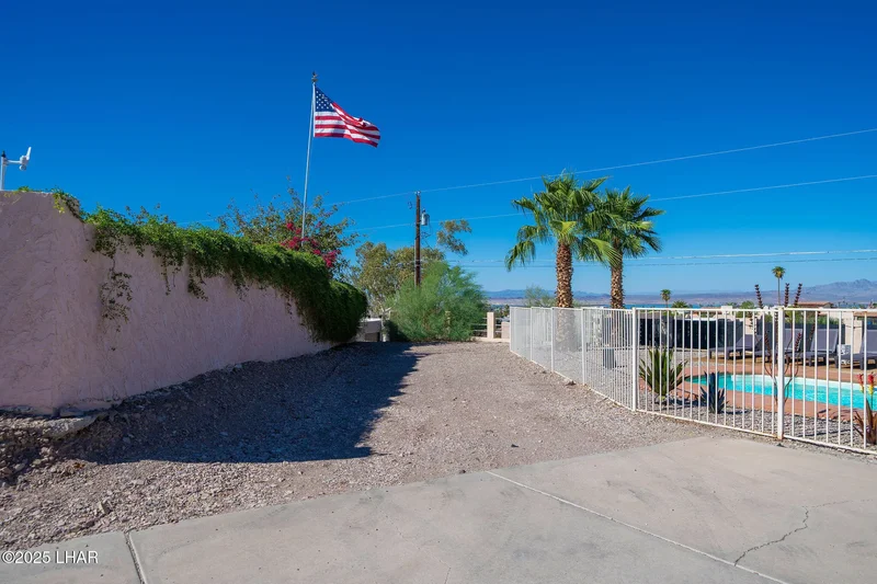 3135 Cotati Dr, Lake Havasu City, AZ 86406, Lake Havasu City, Arizona, United States. - Photo 41