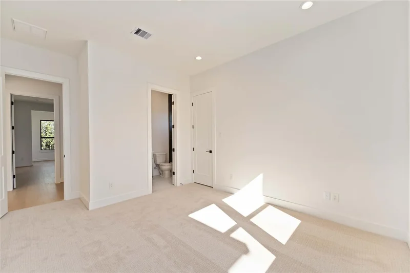 1458 Oak Tree Drive, Houston, Texas, United States. - Photo 22