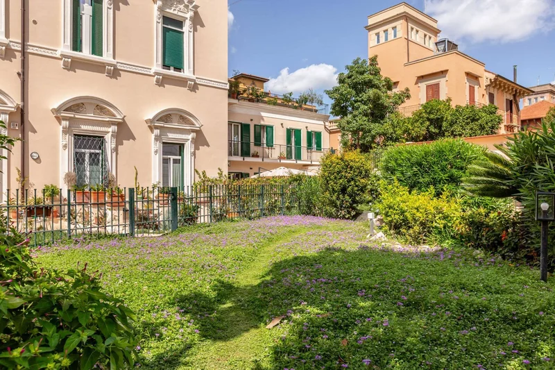 Via Nomentana, Rome, Lazio, Italy. - Photo 31