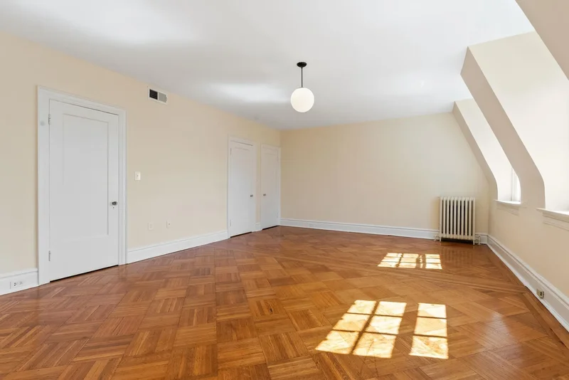 2125 Bancroft Place NW , Washington, DC 20008, Washington, District of Columbia, United States. - Photo 41
