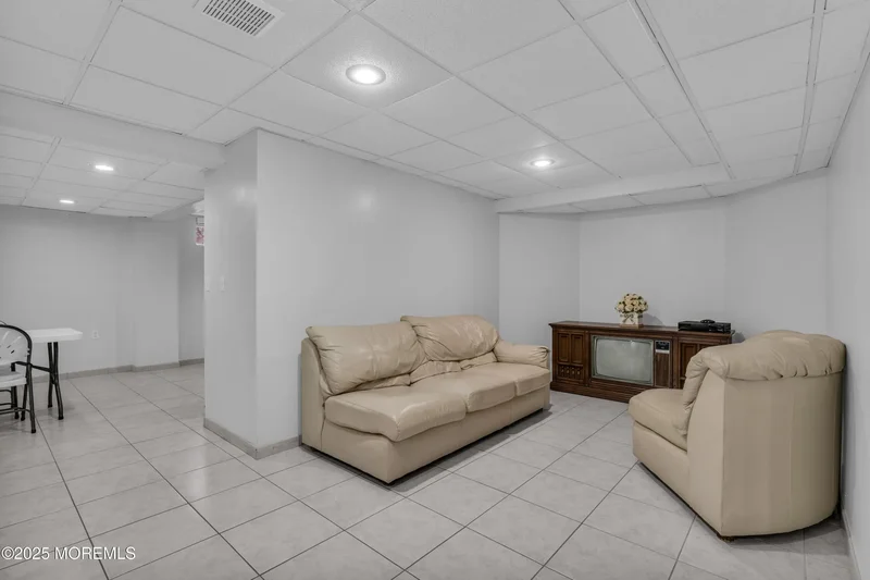 27 Stonehenge Court, Jackson, NJ 08527, Jackson Township, New Jersey, United States. - Photo 32