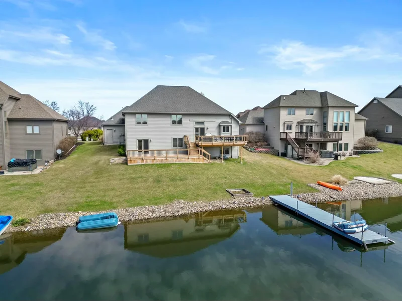 10330 Doubletree Drive, Crown Point, IN 46307, Crown Point, Indiana, United States. - Photo 2