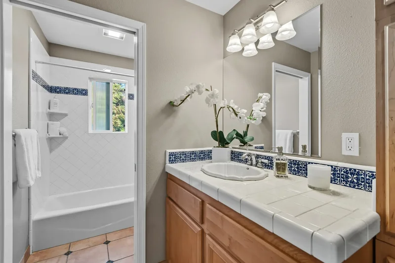 1022 Berry Lane , Napa, CA 94558, Napa, California, United States. - Photo 34
