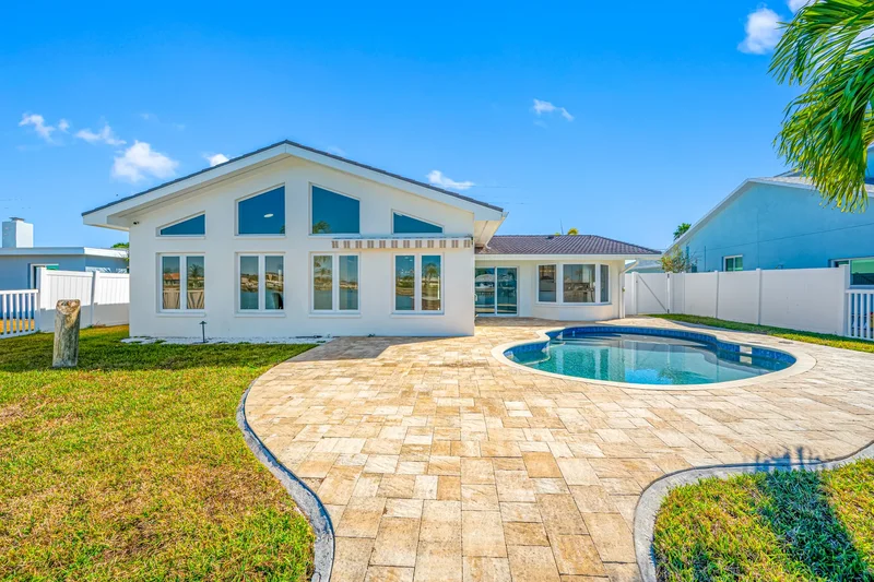600 115th Ave, Treasure Island, FL 33706, St. Pete Beach, Florida, United States. - Photo 54