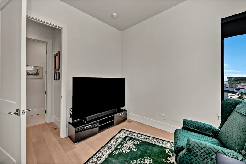 1281 E Chardie Road, Boise, ID 83702, Boise, Idaho, United States. - Photo 34