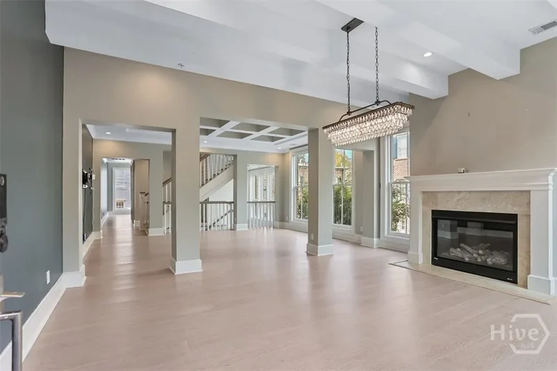 407 E McDonough Street, Savannah, Georgia, United States. - Photo 4