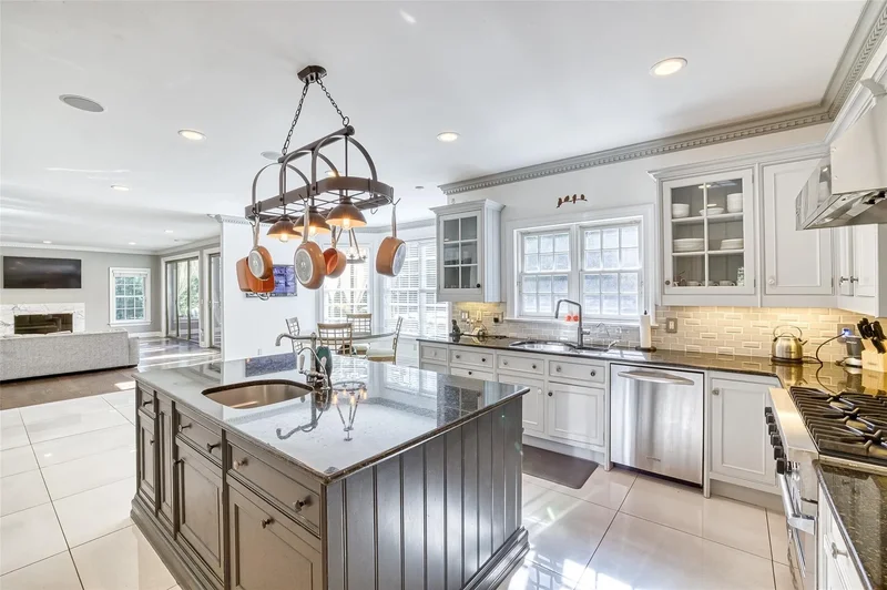 9 Stream Court, Great Neck, NY, 11024, USA, Great Neck, New York, United States. - Photo 33