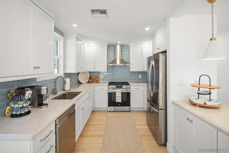 909 1st St, Coronado, California, United States. - Photo 20