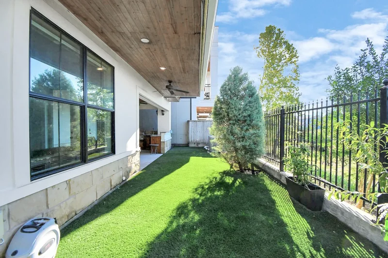 631 N Live Oak Street, Houston, TX 77003, Houston, Texas, United States. - Photo 48