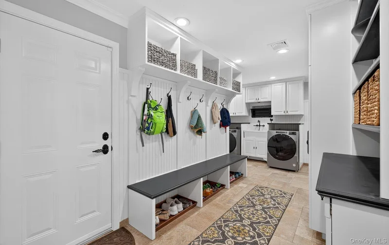 375 Vanderbilt Parkway, Dix Hills, NY 11746, Huntington Station, New York, United States. - Photo 43