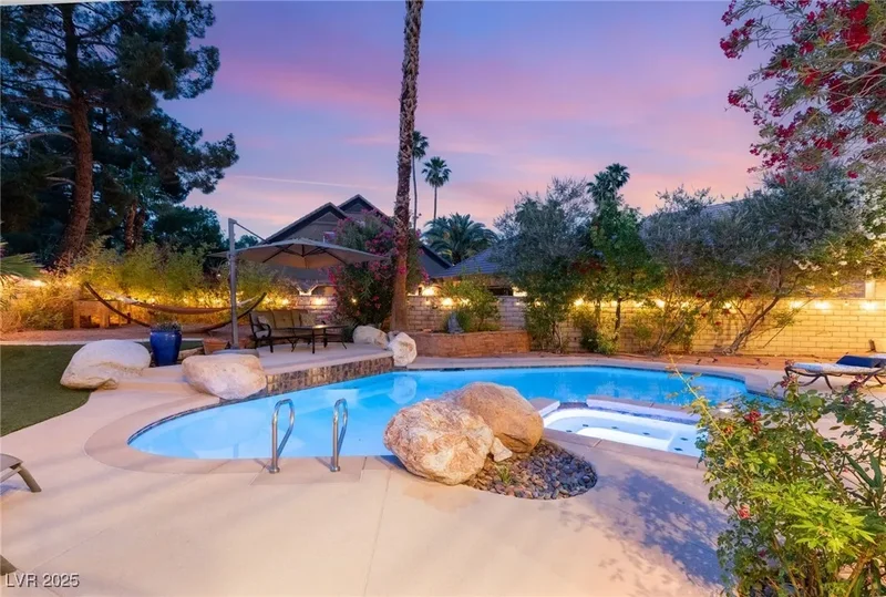 3004 ASTORIA PINES Circle, Las Vegas, Nevada, United States. - Photo 3