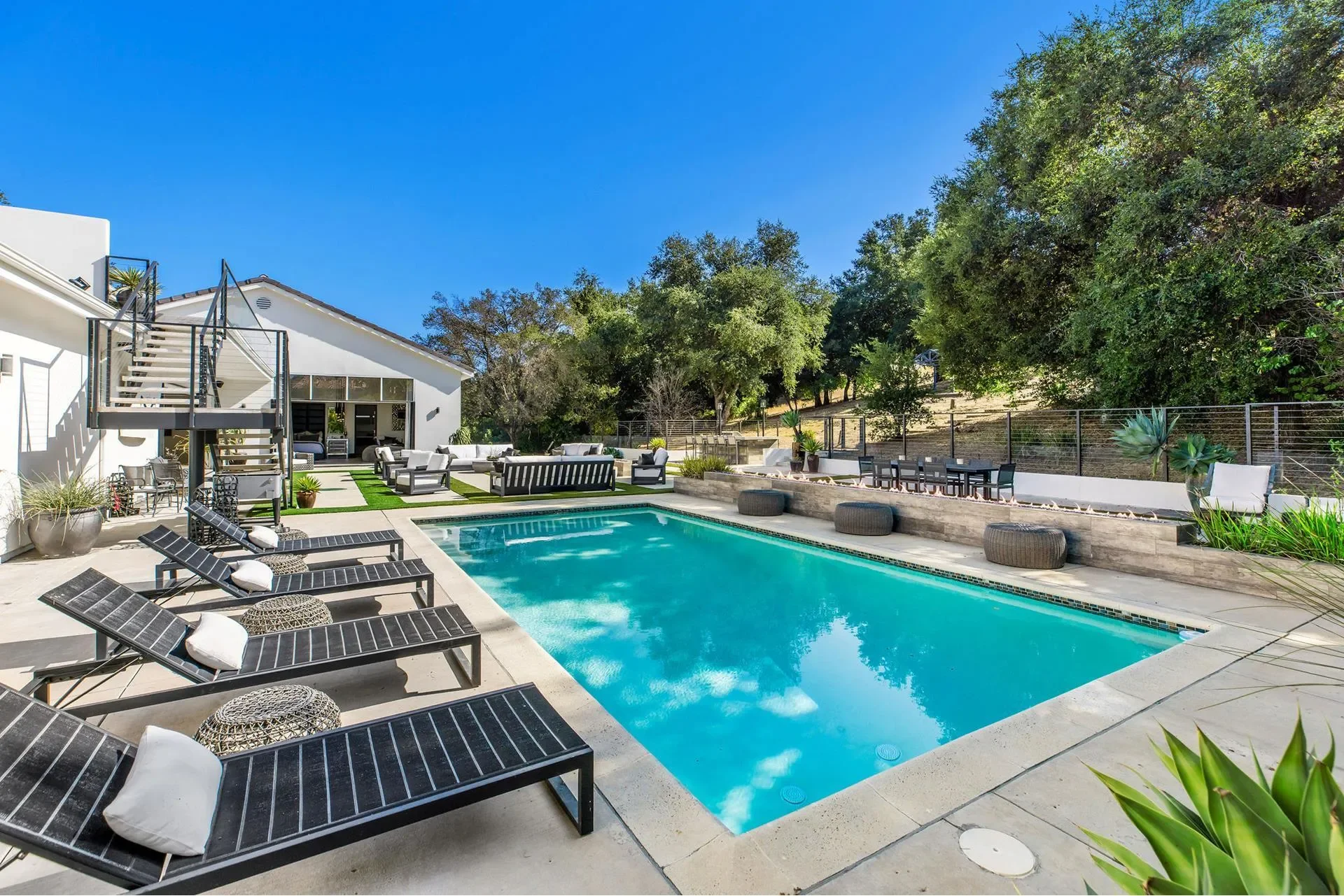 207 SADDLEBOW Road, Bell Canyon, California, United States. - Photo 15