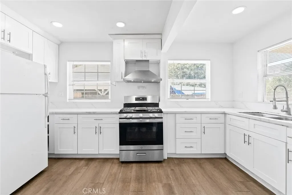 15219 Willard, Los Angeles, California, United States. - Photo 8