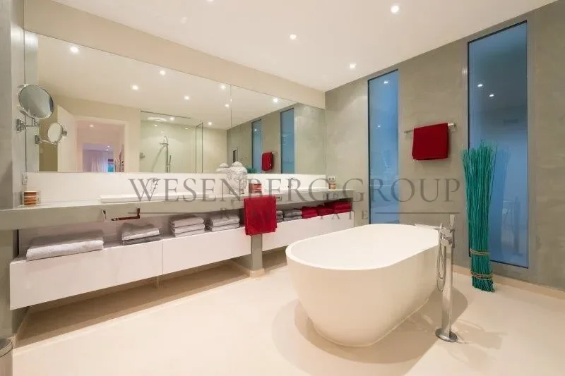 Gallery photo 4