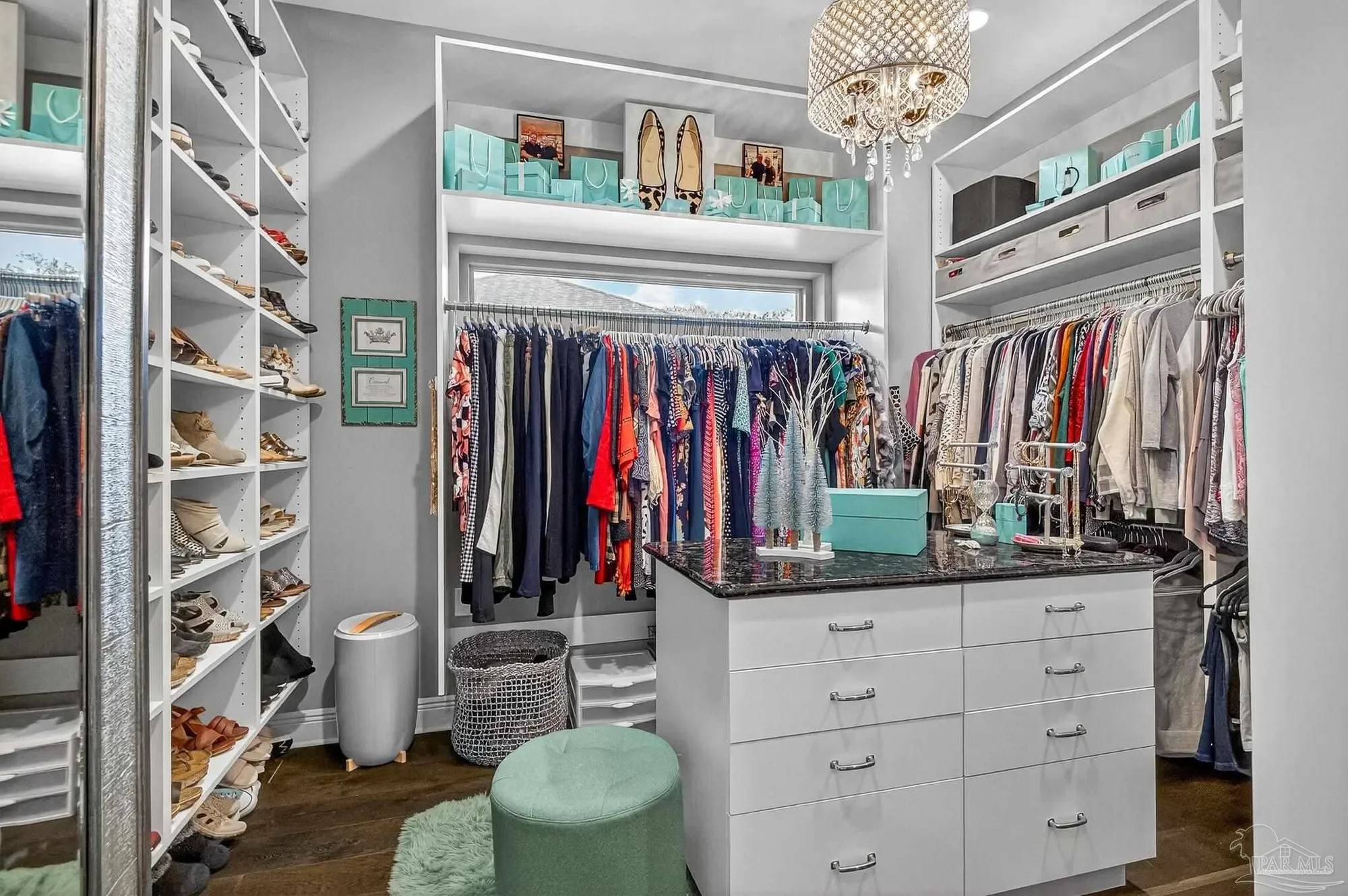 Gallery photo 2