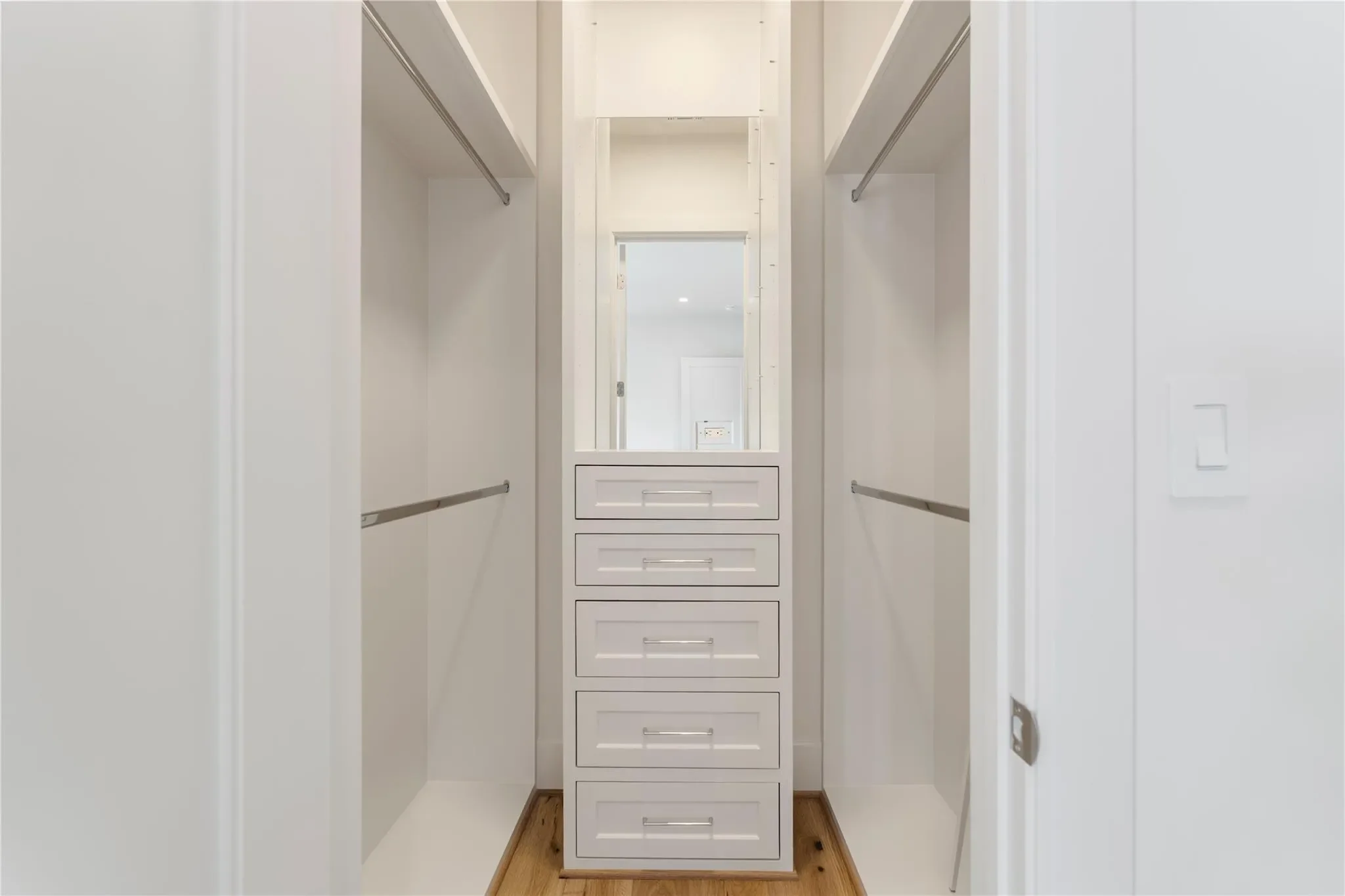 1204 Willard Street, Houston, Texas, United States. - Photo 39
