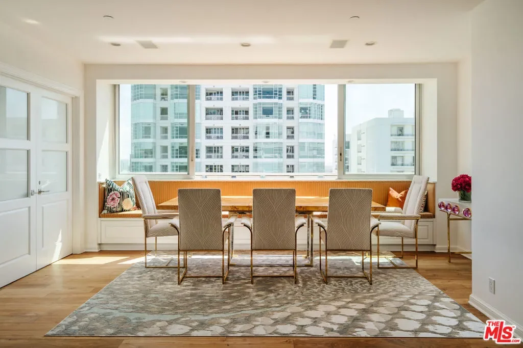 10375 Wilshire Boulevard 11H, Los Angeles, California, United States. - Photo 11