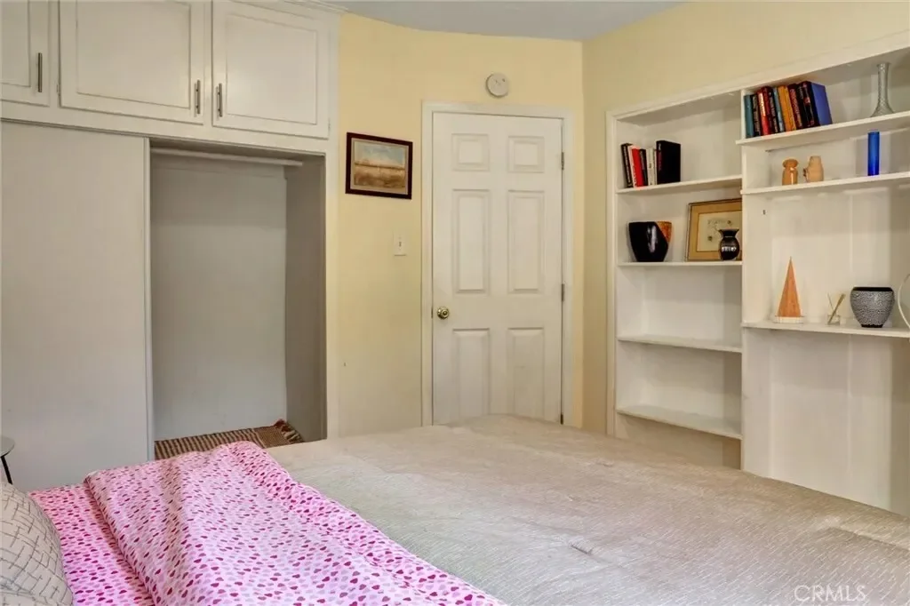 15123 Killion Street, Los Angeles, California, United States. - Photo 14