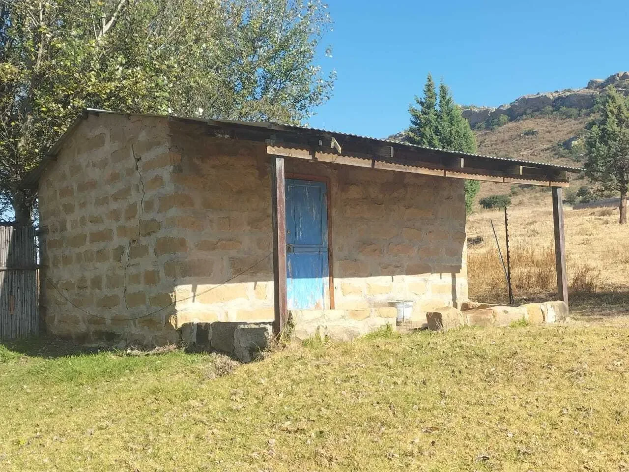 Exterior photo 7