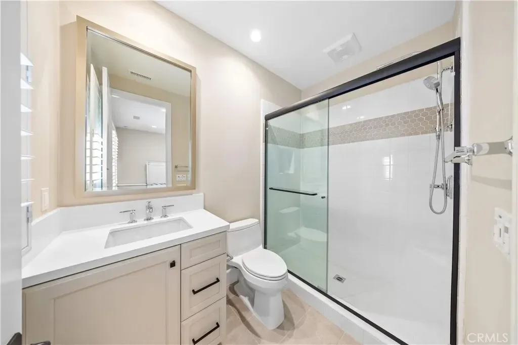 163 Summerland, Irvine, California, United States. - Photo 7