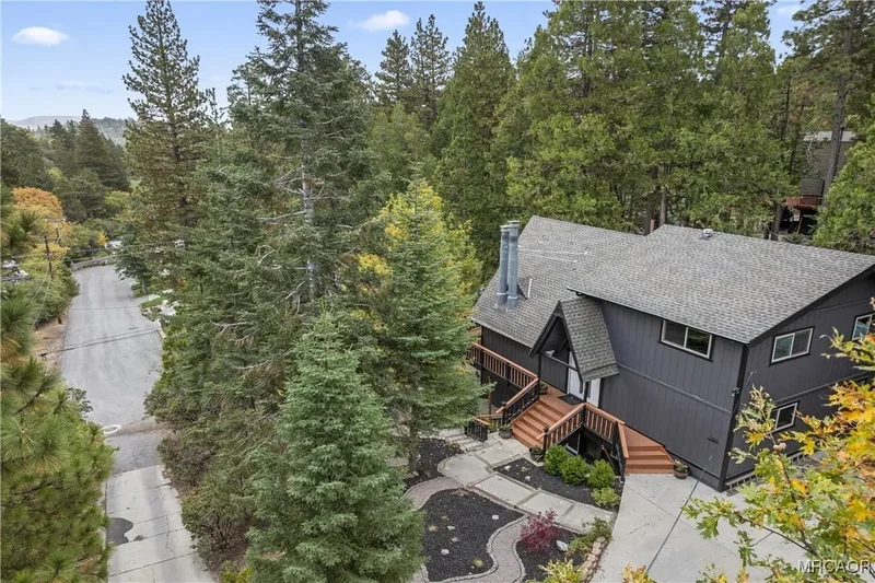 260 El Dorado Drive, Lake Arrowhead, CA 92352, Lake Arrowhead, California, United States. - Photo 14
