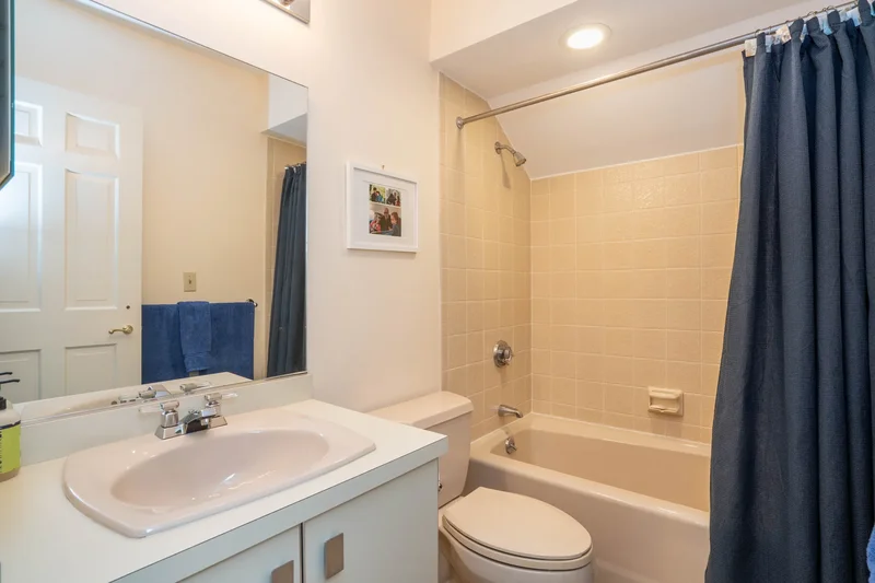 34 Cary Lane, Bloomfield, Connecticut, United States. - Photo 32