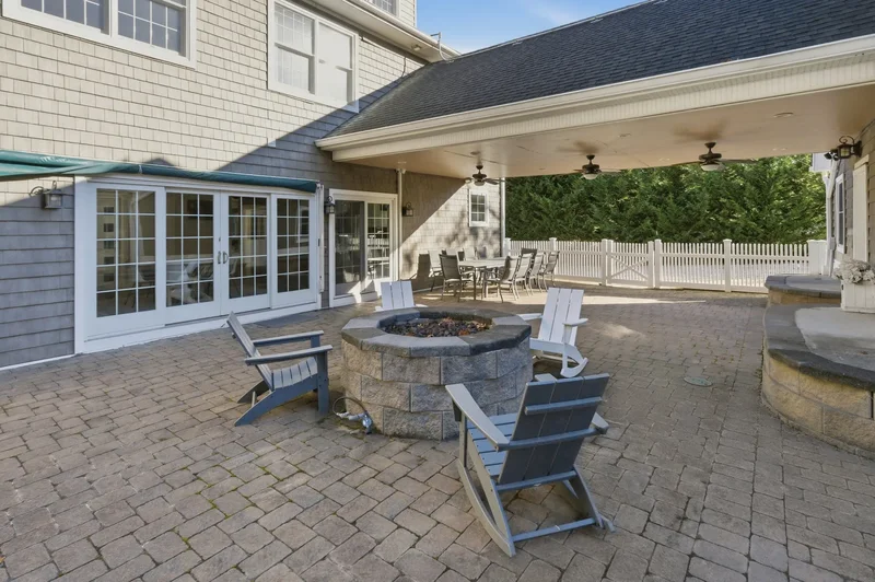 33A NEWTOWN Rd, Hampton Bays, New York, United States. - Photo 9