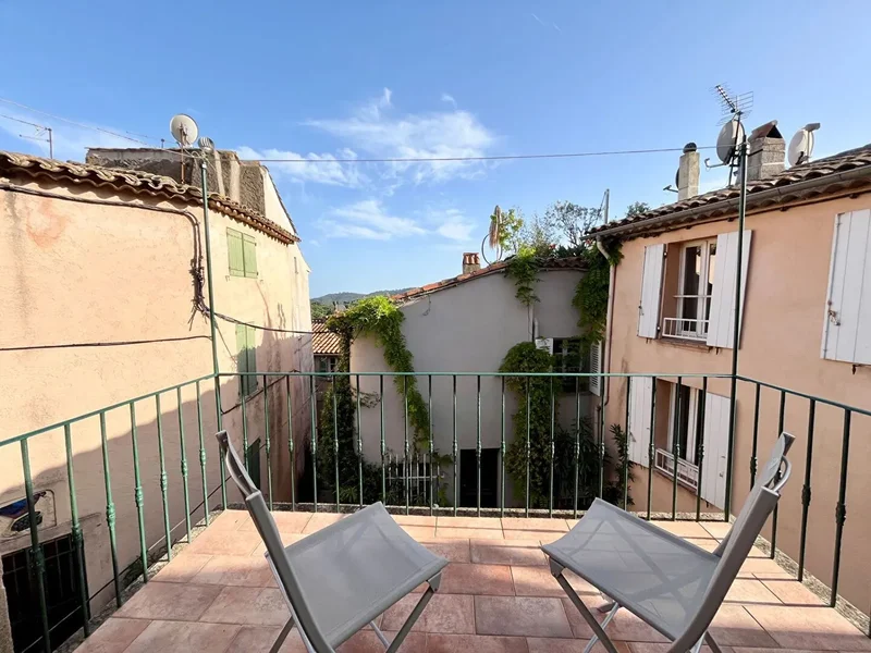 Elegant two-bedroom apartment in the heart of Ramatuelle