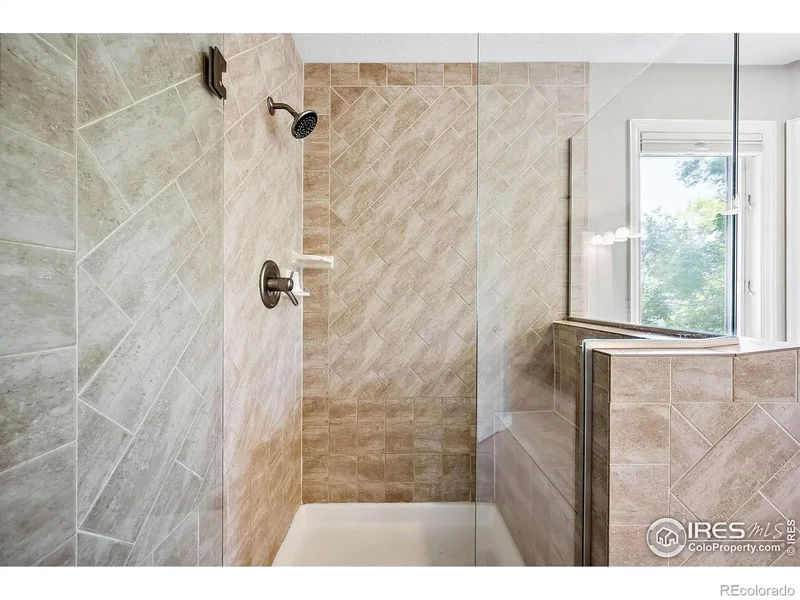535 Sawtooth Point, Boulder, Colorado, United States. - Photo 10