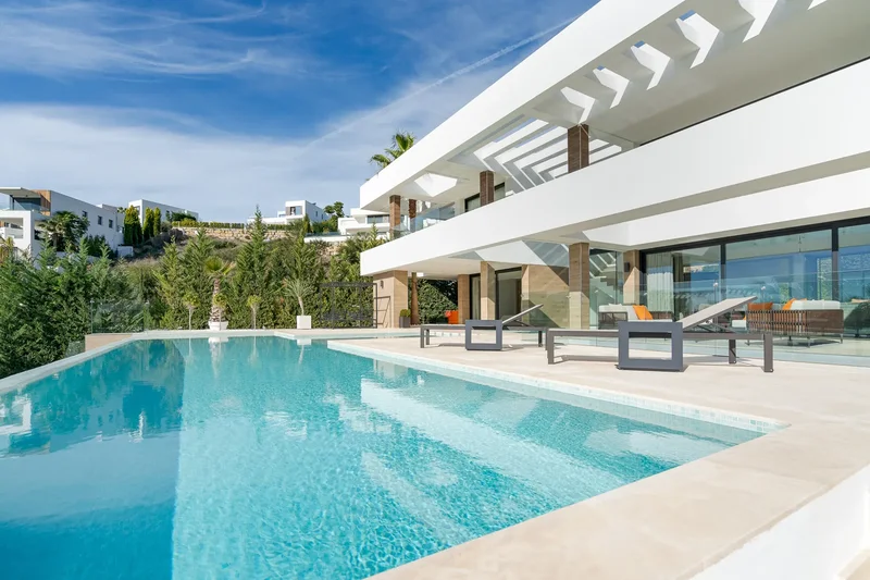 La Alqueria 16 - modern luxury villa with breathtaking golf and sea views in La Alquería, Benahavís