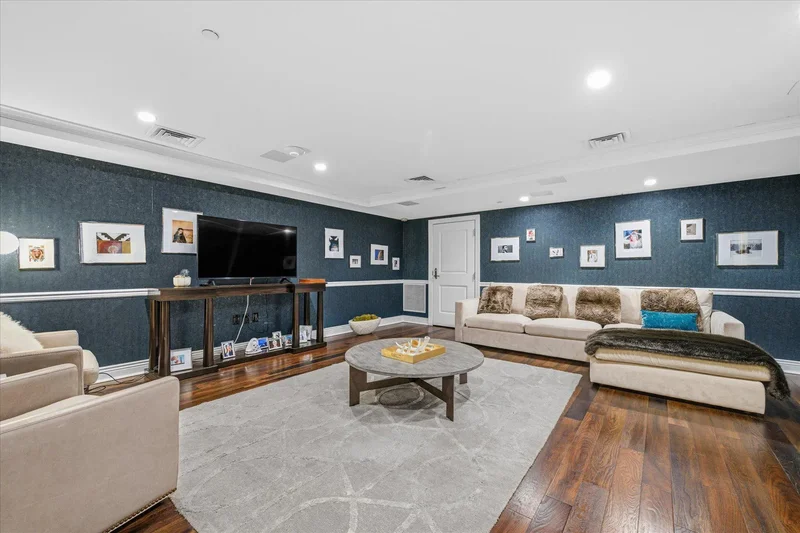 4915 Hampden Lane Unit 405, Bethesda, MD 20814, Bethesda, Maryland, United States. - Photo 53