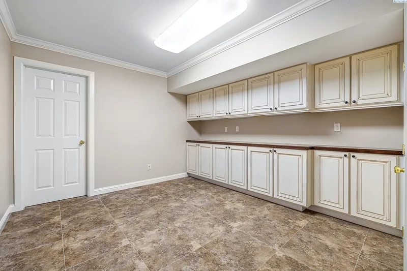 101304 N Billings Ct, West Richland, WA 99353, West Richland, Washington, United States. - Photo 35