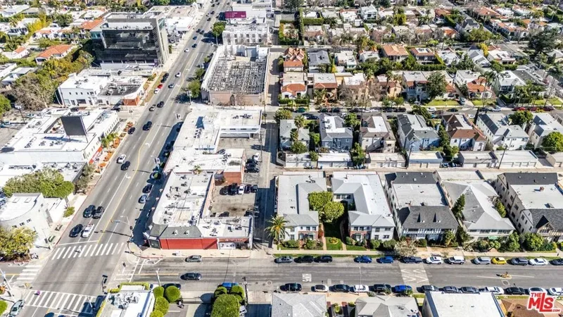 139 N Harper Avenue, West Hollywood, California, United States. - Photo 10