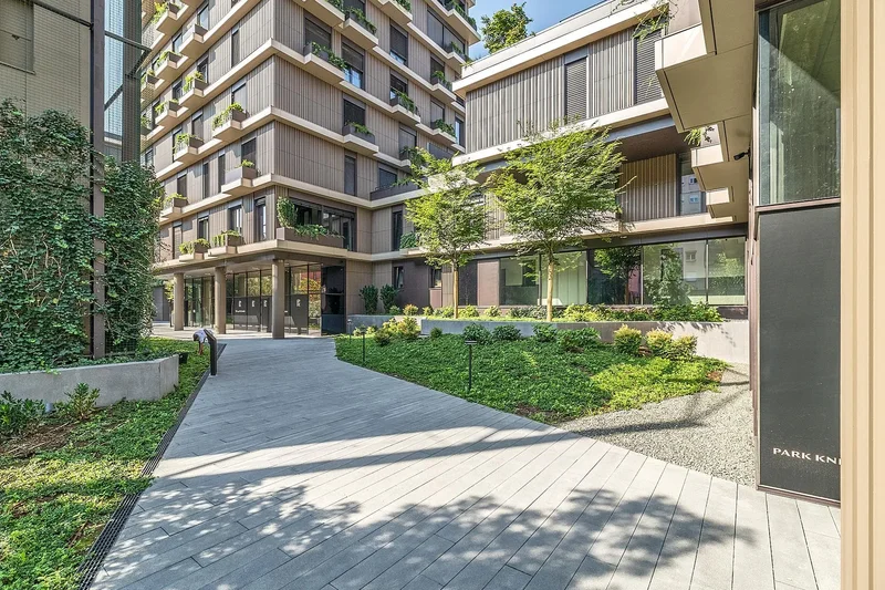 Zagreb, Park Kneževa, VMD luxurious three-room apartment + 2 garages, NKP 210 m2