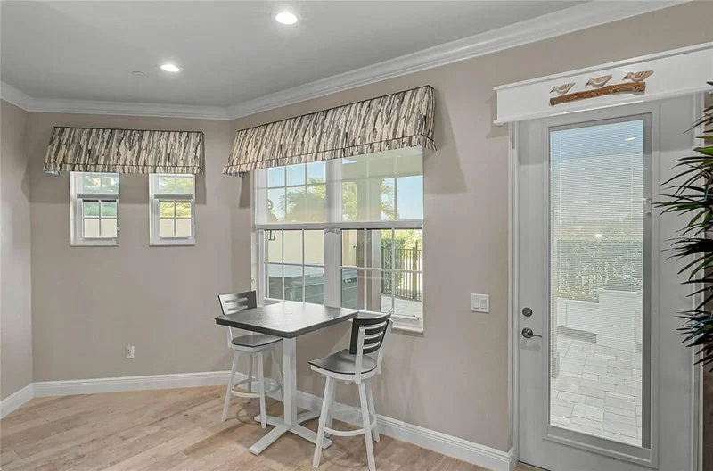 205 E VENICE AVENUE, VENICE, FL 34285, Venice, Florida, United States. - Photo 65