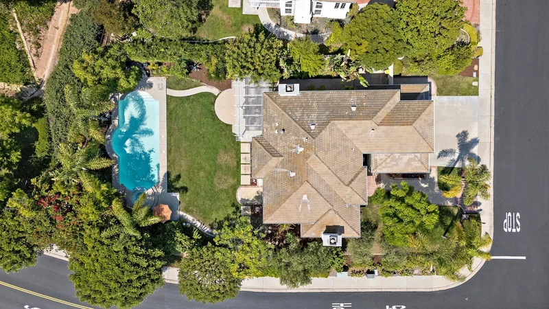 17 Brigadier , Irvine, CA 92603, Irvine, California, United States. - Photo 29