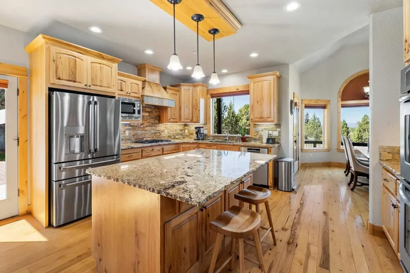 6900 SE Madison Avenue , Prineville, OR 97754, Prineville, Oregon, United States. - Photo 19