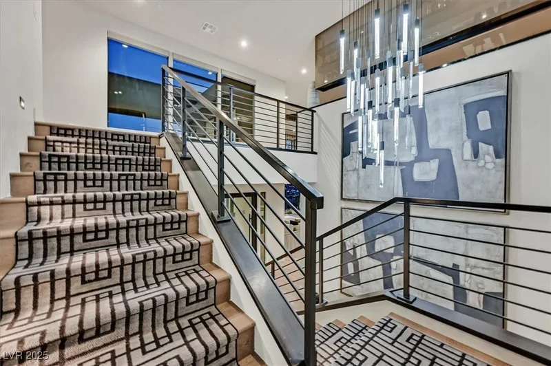 807 Magnum Cliff Court, Henderson, Nevada, United States. - Photo 38