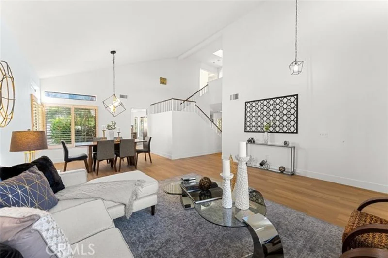 29287 Silverfern, Highland, California, United States. - Photo 12