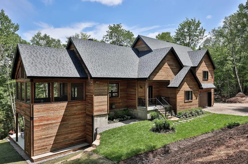 101 Ch. des Saules, Sainte-Anne-des-Lacs, Quebec, Canada. - Photo 3