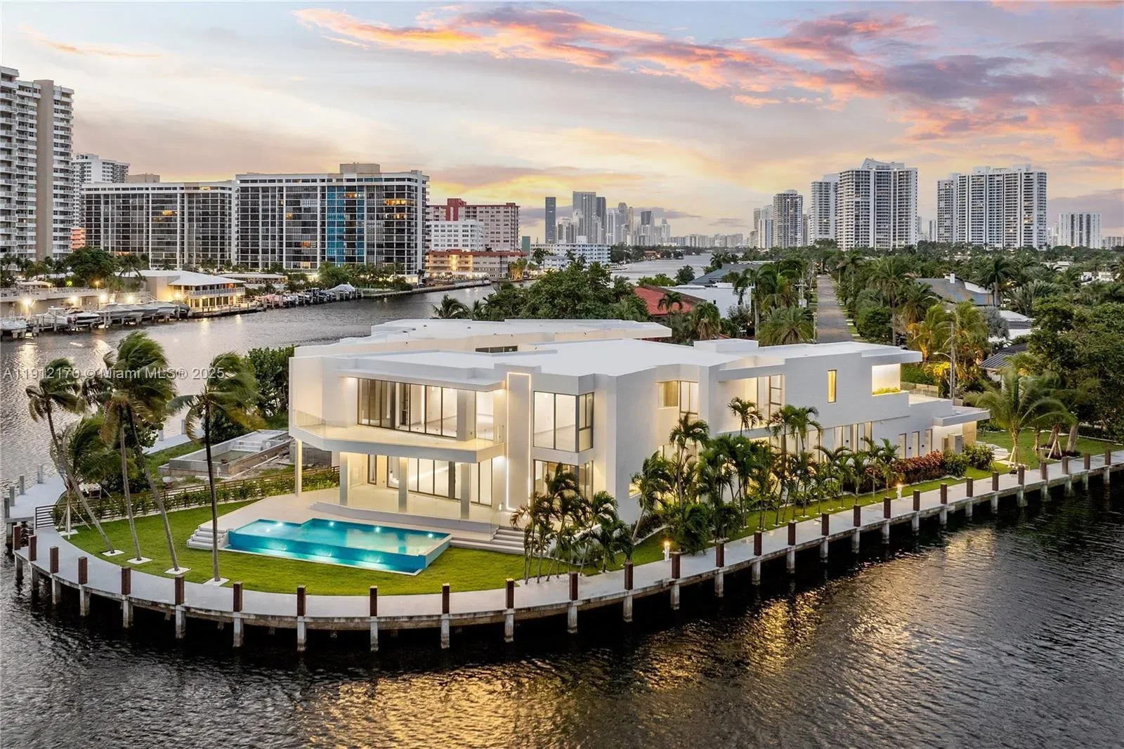 501 Palm Dr, Hallandale Beach, Florida, United States. - Photo 48