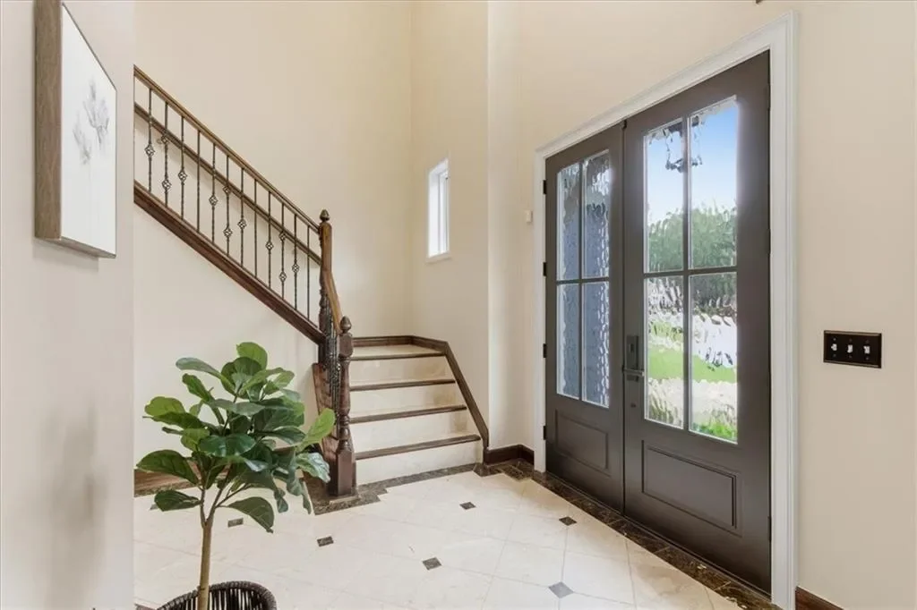 535 Tumbling Creek Drive, Alpharetta, Georgia, United States. - Photo 4