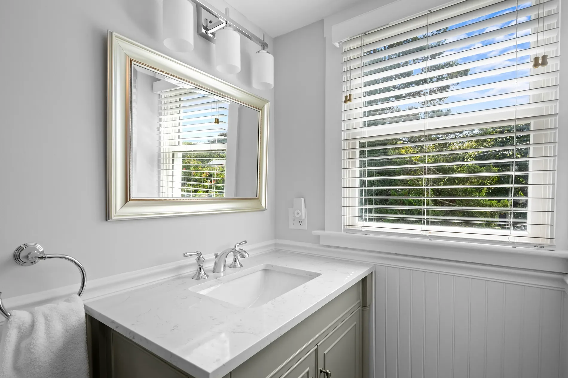 5 Pell Street, Newport, RI 02840, Newport, Rhode Island, United States. - Photo 29