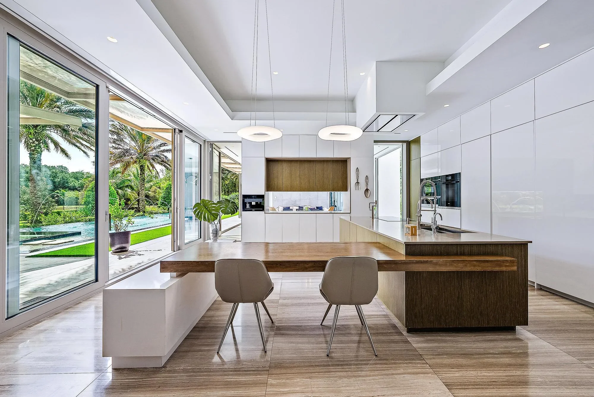 Gallery photo 3